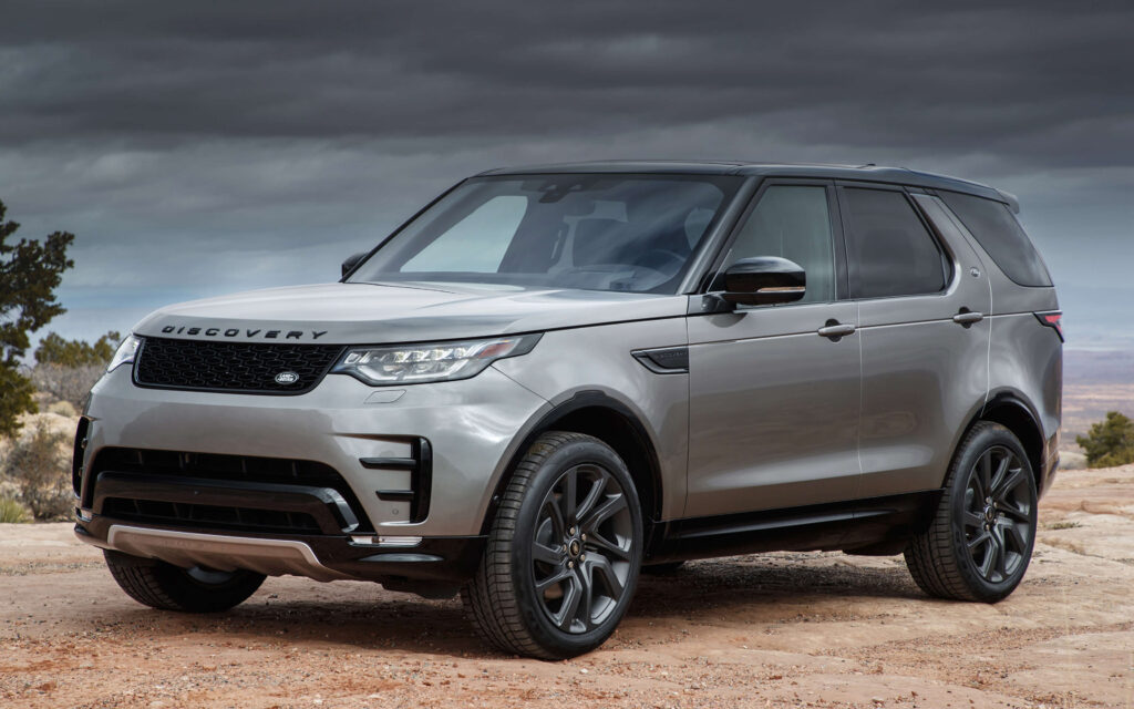 Future Land Rovers might let you watch 3D movies